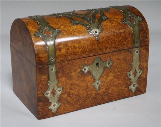 A Victorian thuya dome top tea caddy